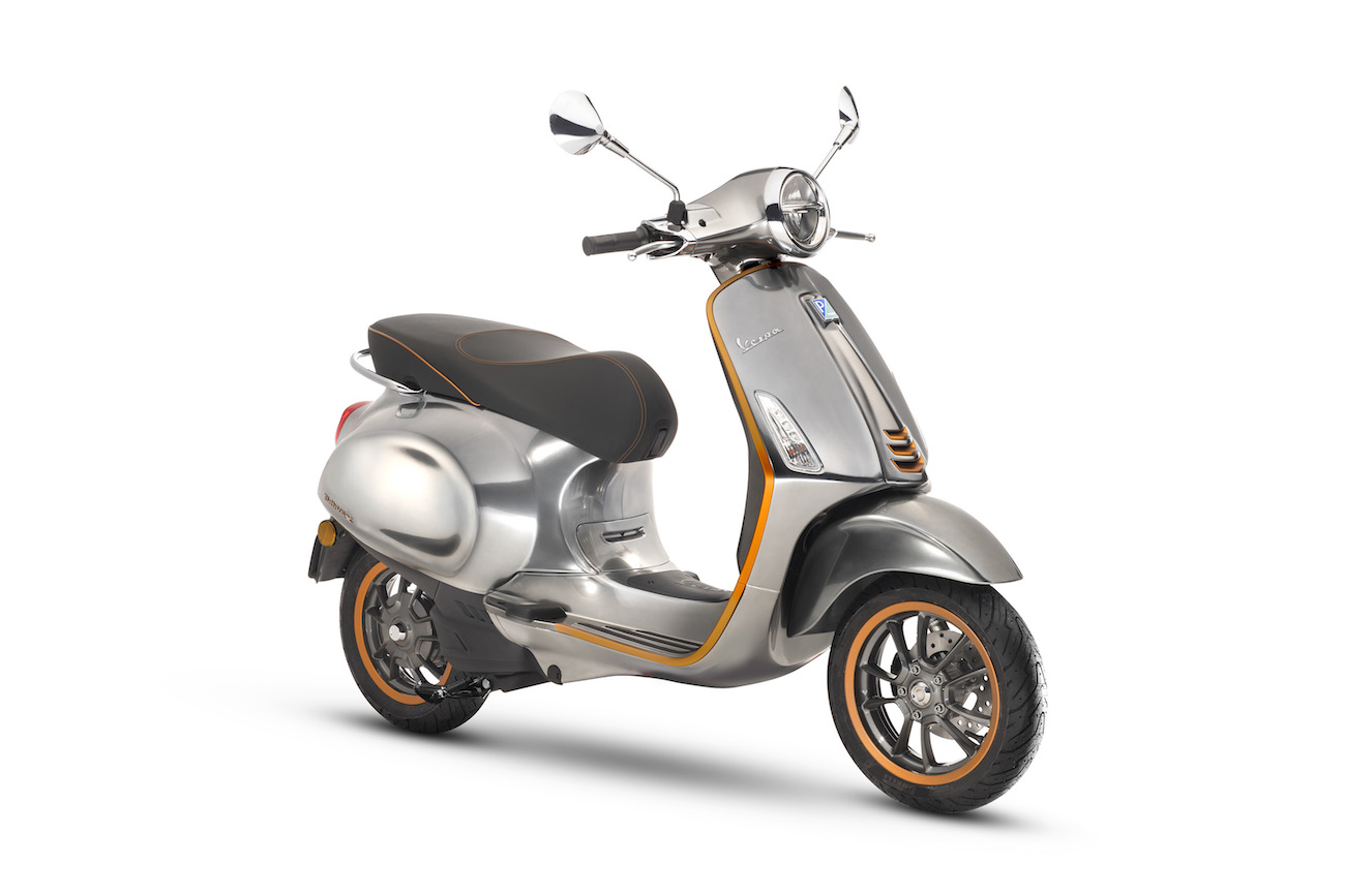 Piaggio montre enfin la vraie Vespa Elettrica, équivalent amélioré d'un