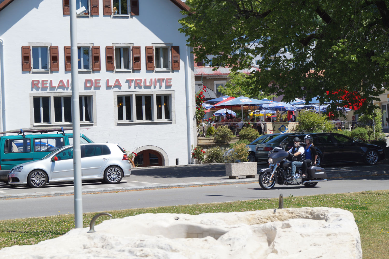 Arrivée de la Street Glide au Pont.