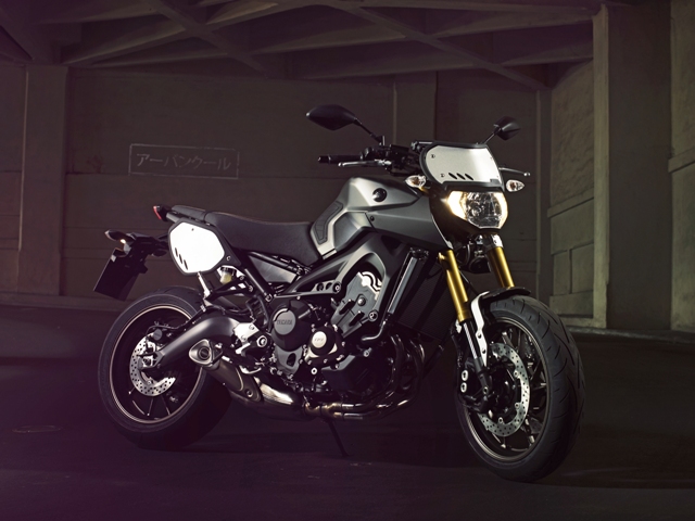 Et voici la Yamaha MT-09 Street Tracker!