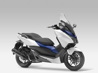 Nouveaux coloris chez Honda, prix pour le Forza 125 et la CB 125 F :: Nouveautés 2015