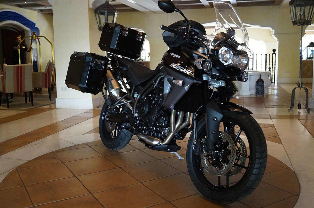 La nouvelle Triumph Tiger 800 XR en grande voyageuse