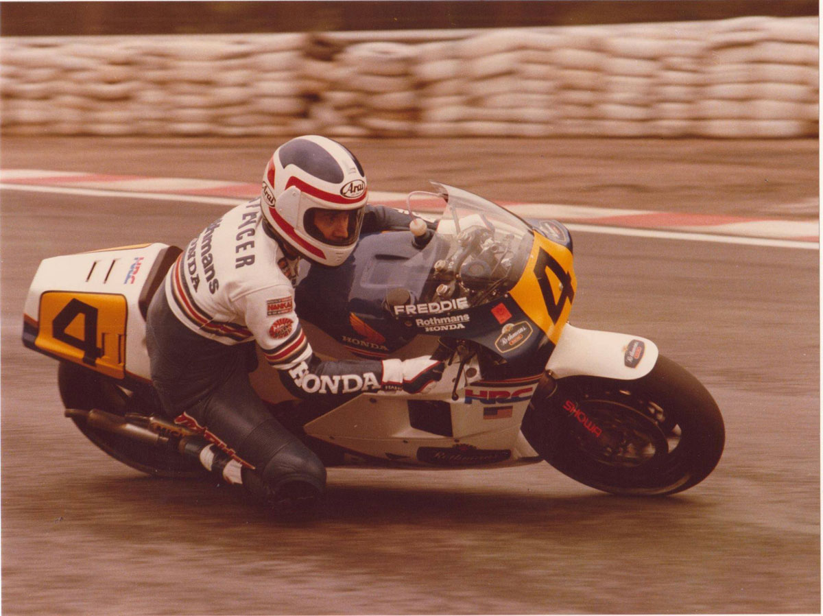 Honda Sort Le Grand Jeu Swiss Moto Et Fait Venir Freddie Spencer honda-sort-le-grand-jeu-swiss-moto-et-fait-venir-freddie-spencer
