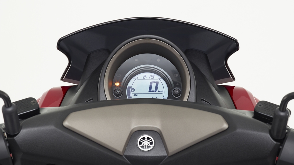 Yamaha_NMAX_RM7_smallDetail-009