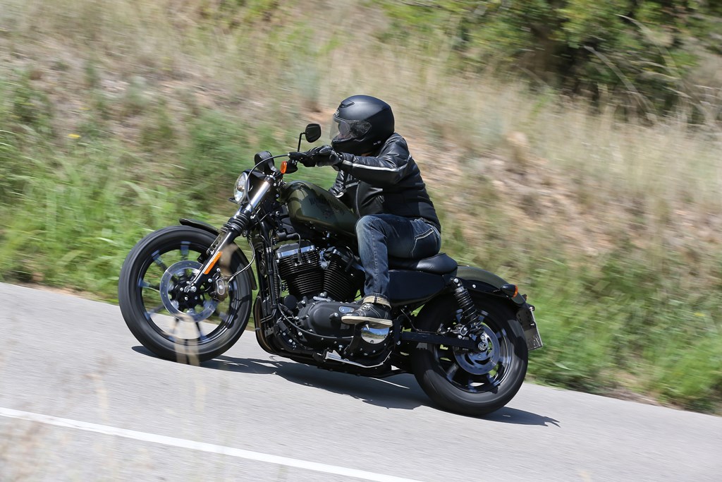 L'Iron 883modèle 2016, en coloris olive brillant.