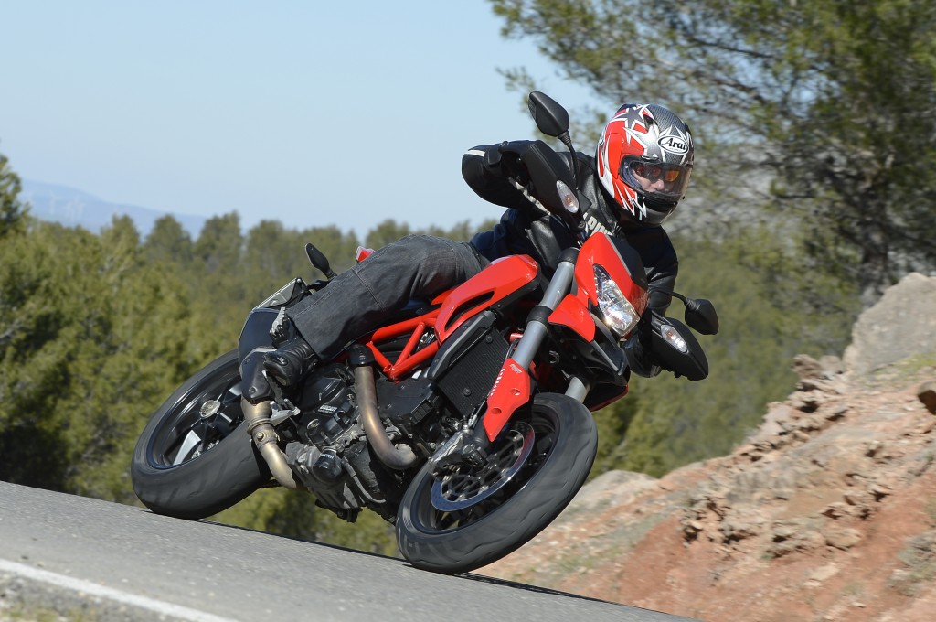 L'Hypermotard 821 standard, en rouge naturellement.