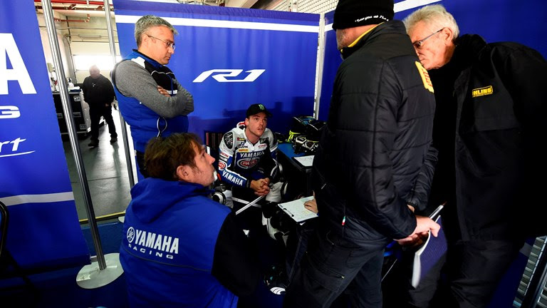 Blessé, Alex Lowes arrête prématurément les tests Superbike avec Yamaha à Jerez