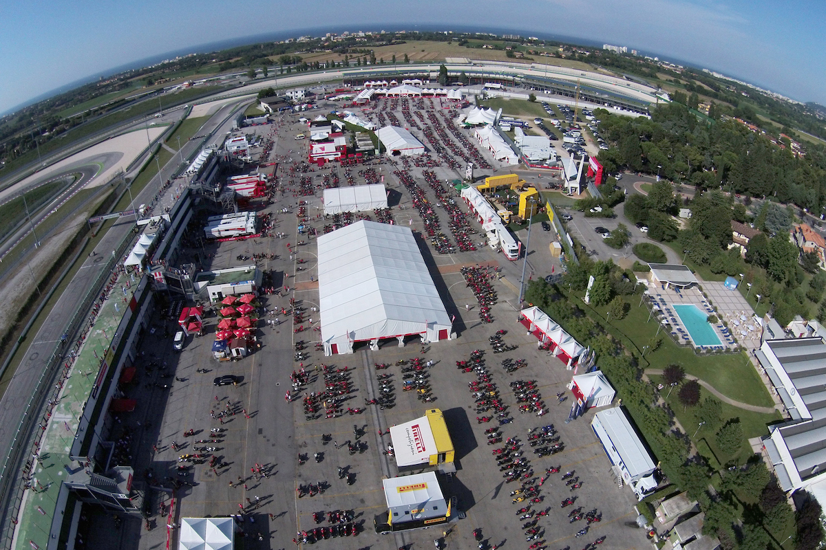 La manifestation World Ducati Week à Misano en 2015