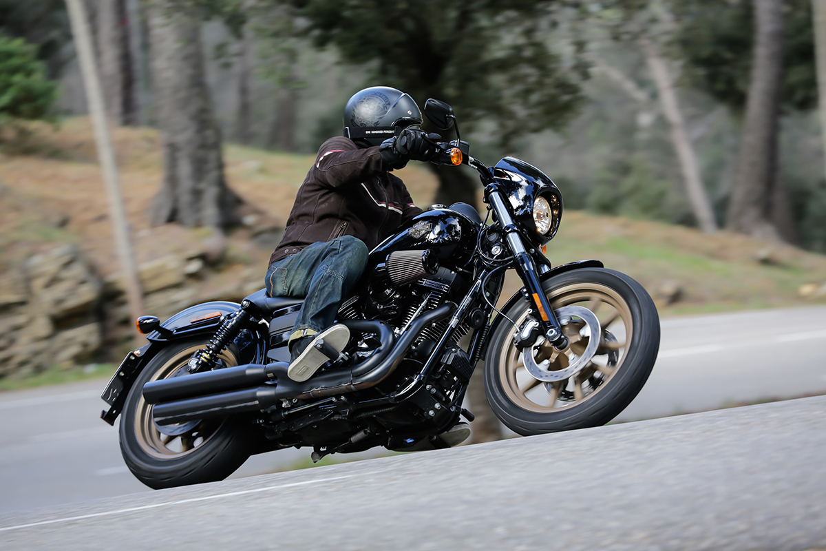 noir c'est noir, la Dark Custom Harley-Davidson Low Rider S