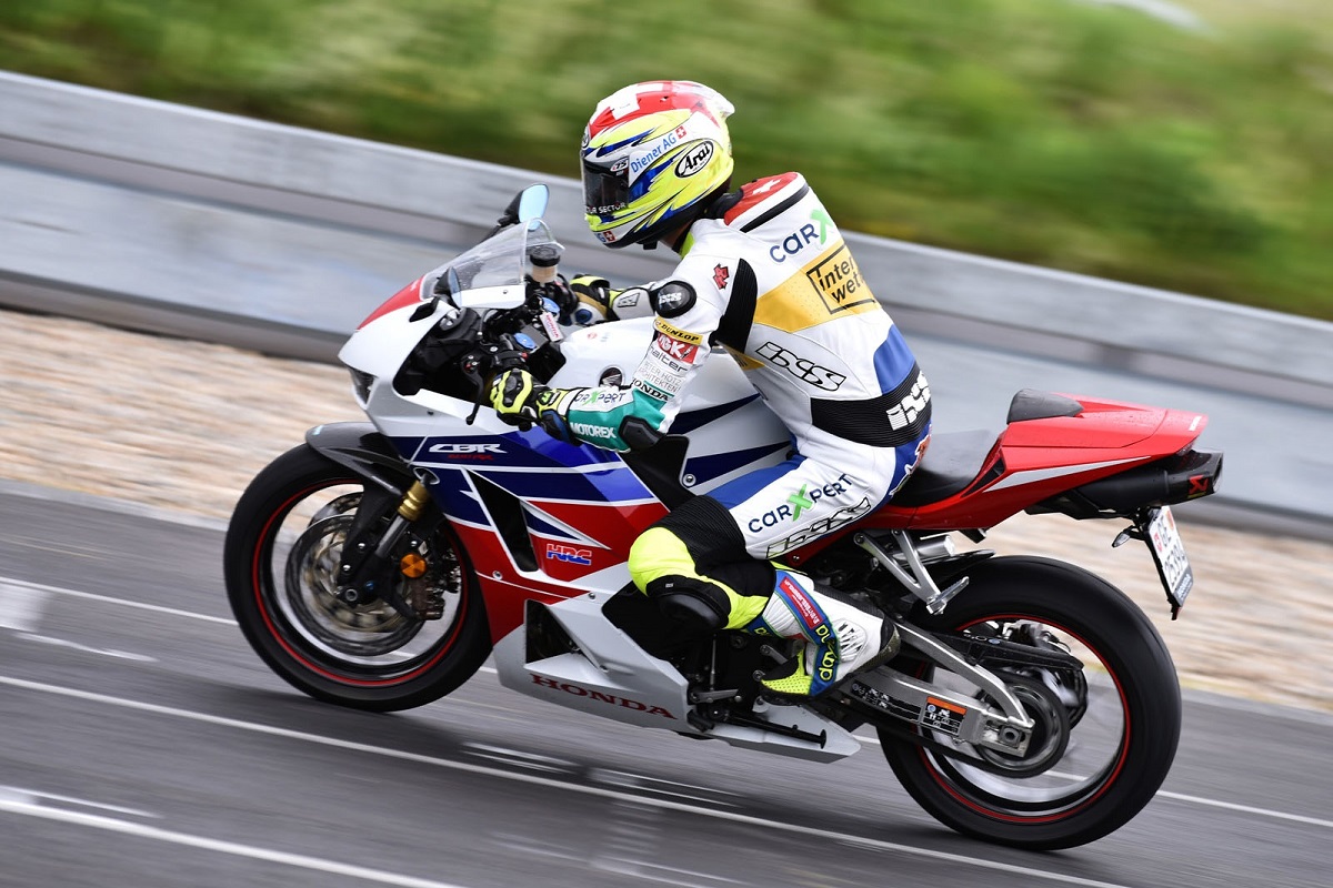 Lignières, circuit, Honda, 2016, pluie, Aegerter