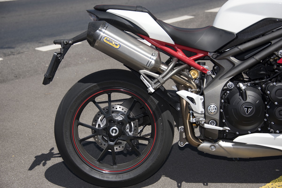 Speed Triple R 2016