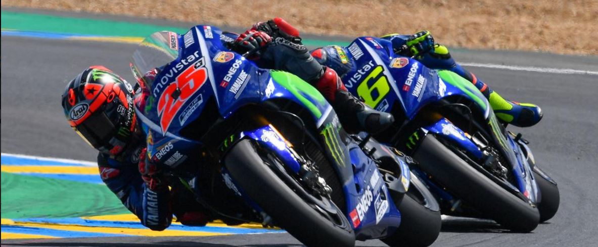 500e victoire Yamaha pour Viñales… Tout le monde a « mal » pour Rossi!