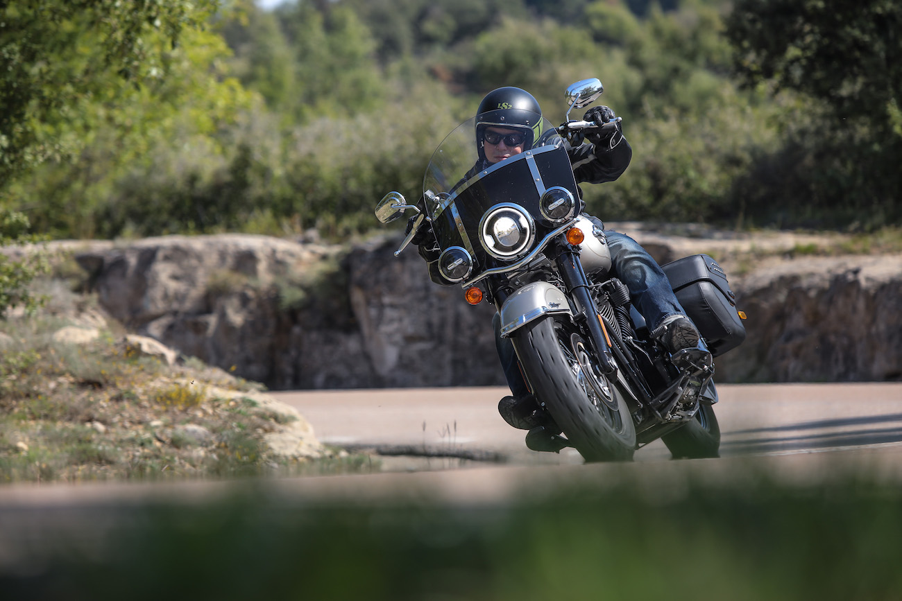Moto Qui Ressemble A Une Harley