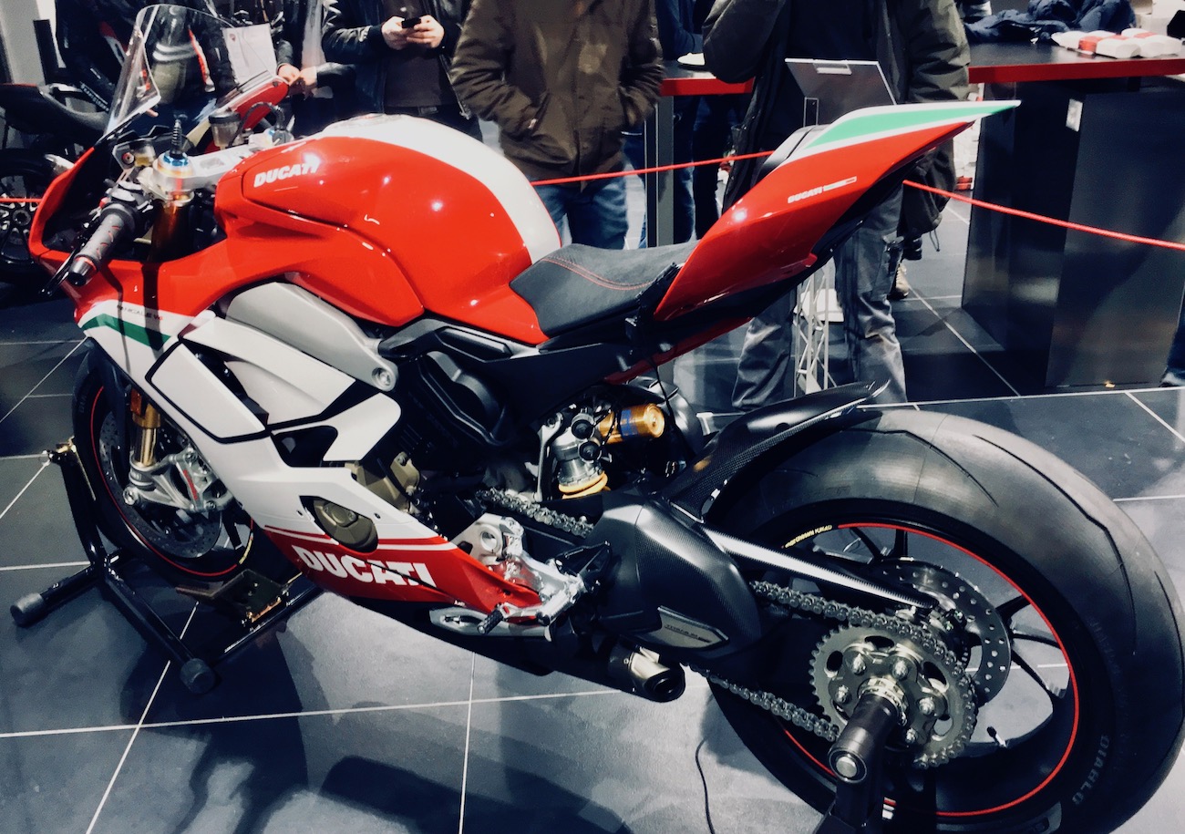 Ducati Panigale V4 fait le tour de Suisse