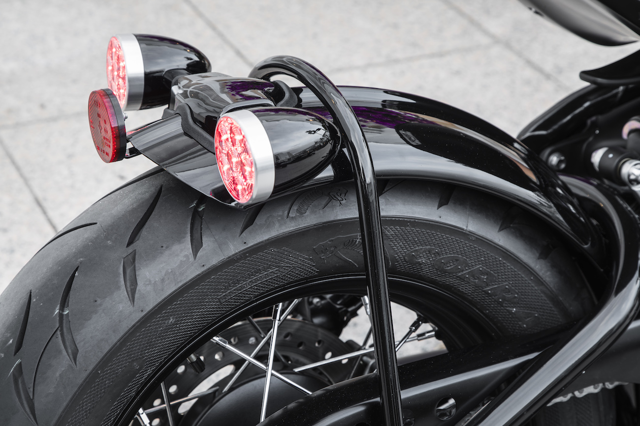 bobber black accessories