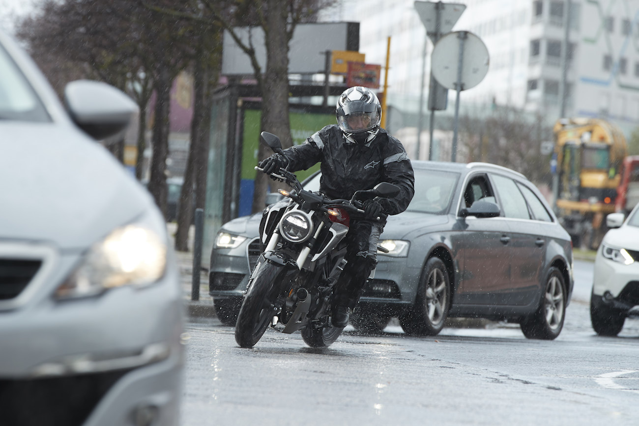 la petite CB 125 R