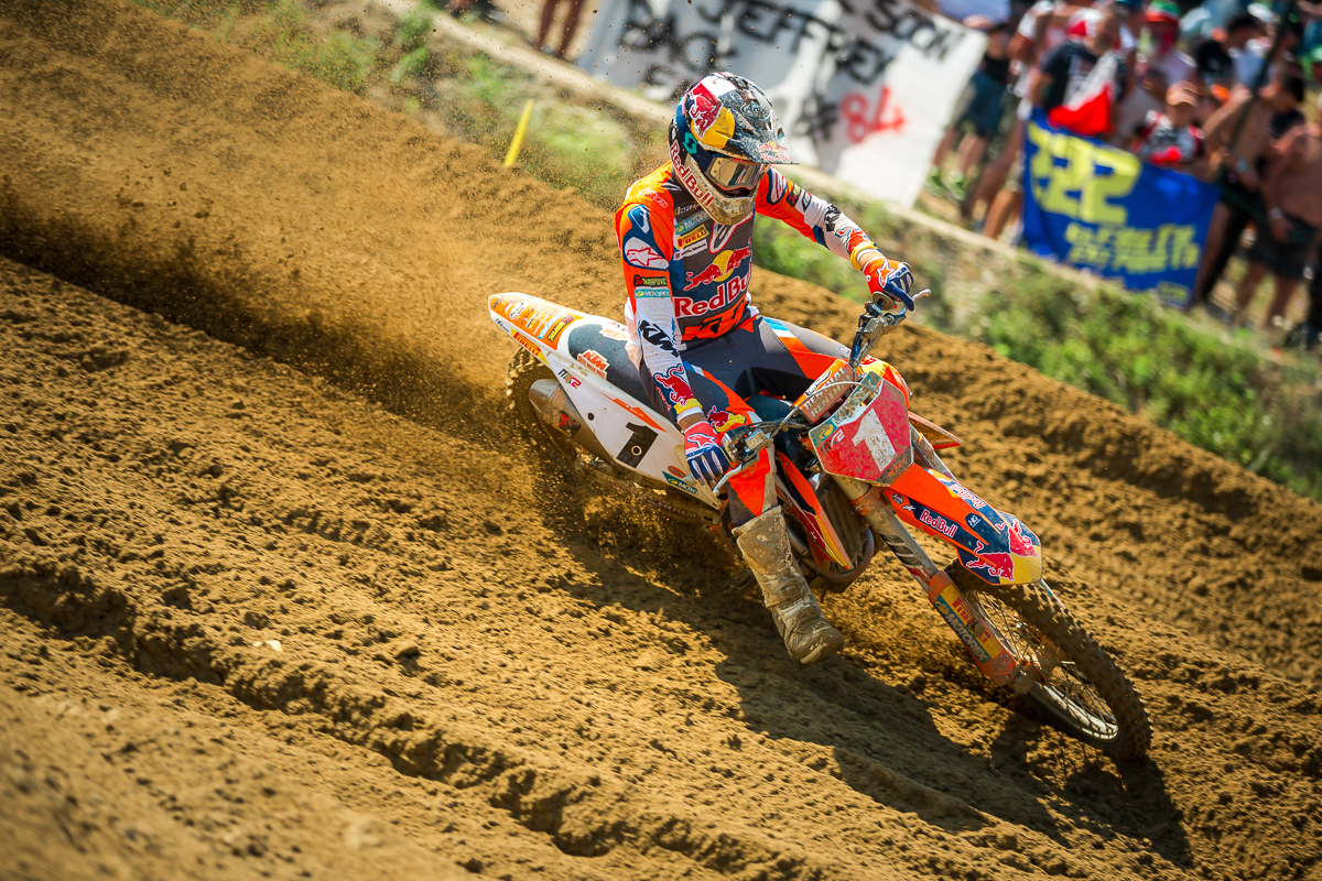 Cairoli profite de l'absence de Herlings