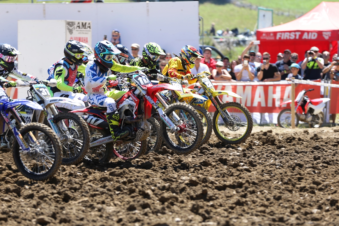 six courses, une Charity Race