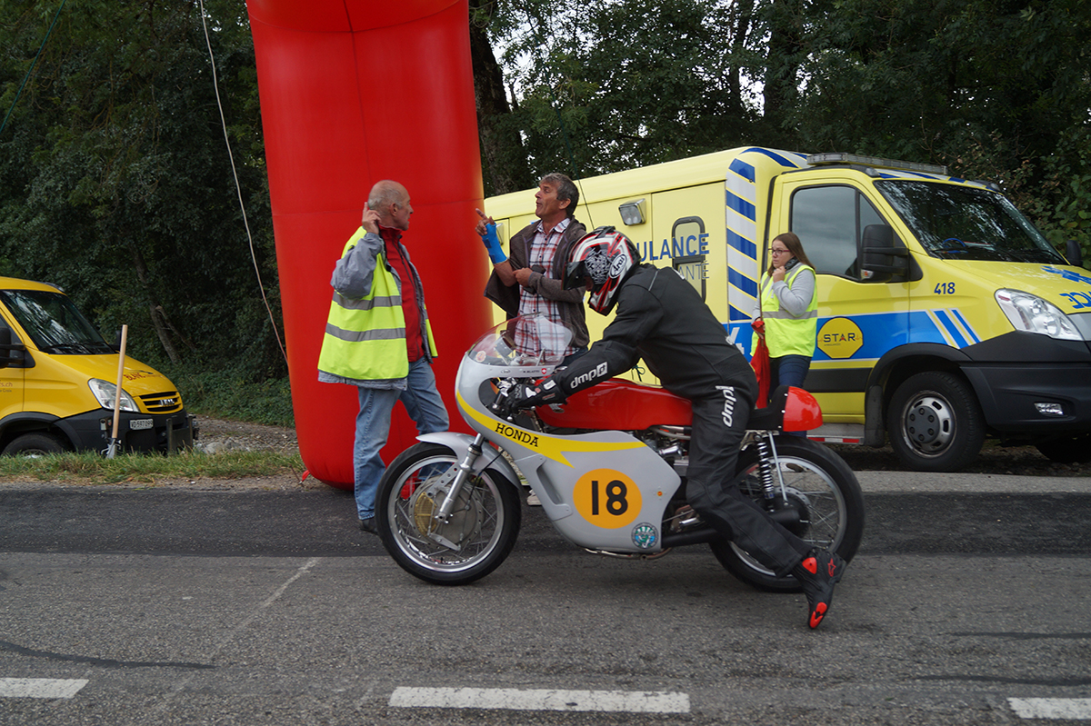 motos anciennes ont envahi Corcelles