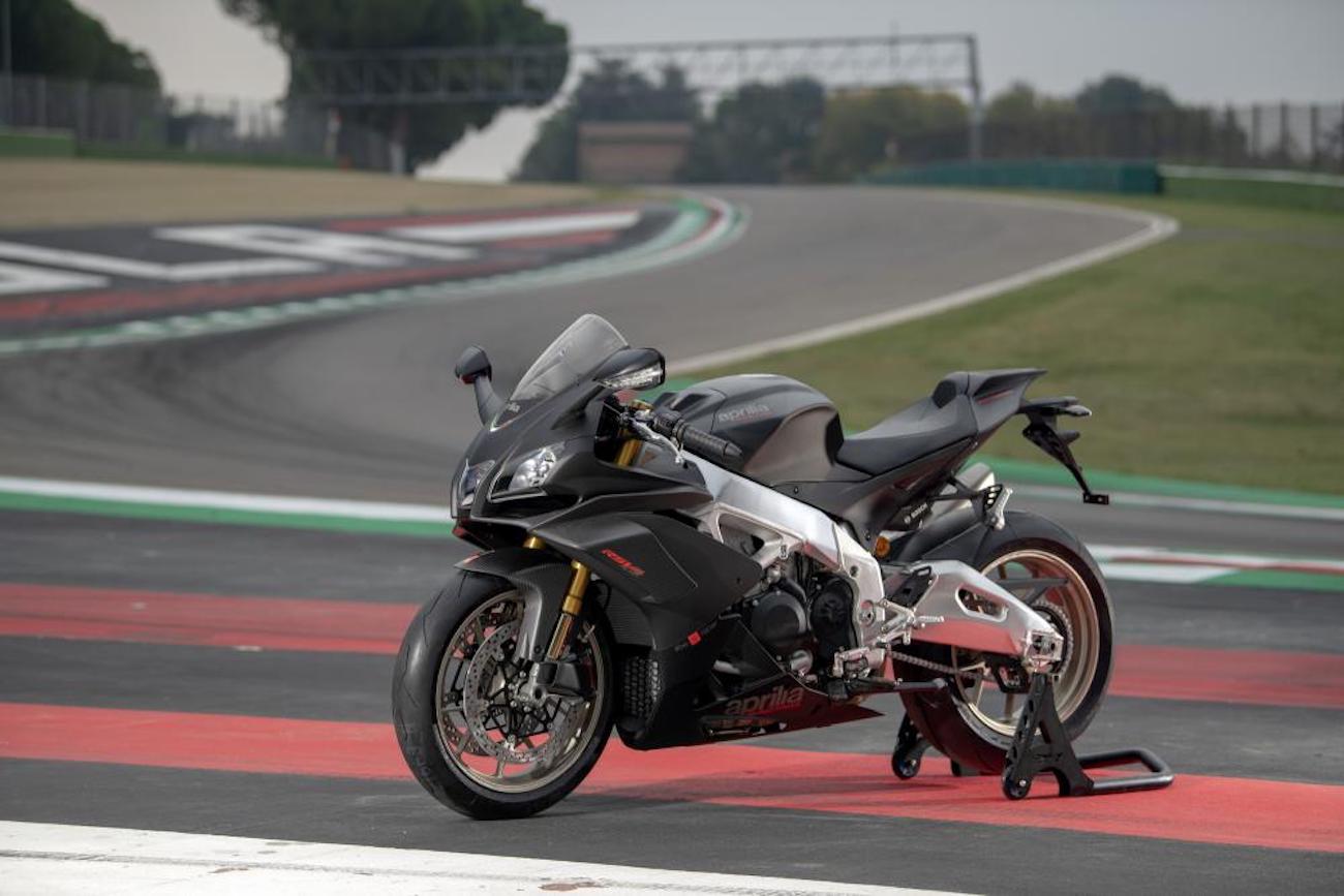 Aprilia Tuono, RSV4 Factory