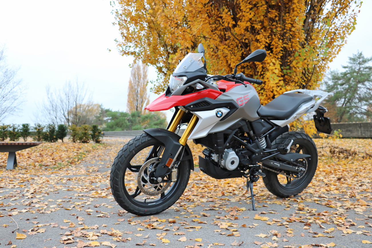 Duel Des Petites Enduros De Voyage Bmw G 310 Gs Vs Kawasaki Versys X Actu Moto