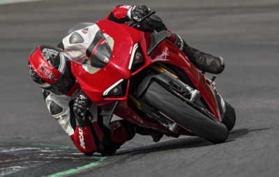 La Ducati Panigale V4 2020 est « plus facile », mais aussi « plus rapide » :: Nouveauté 2020