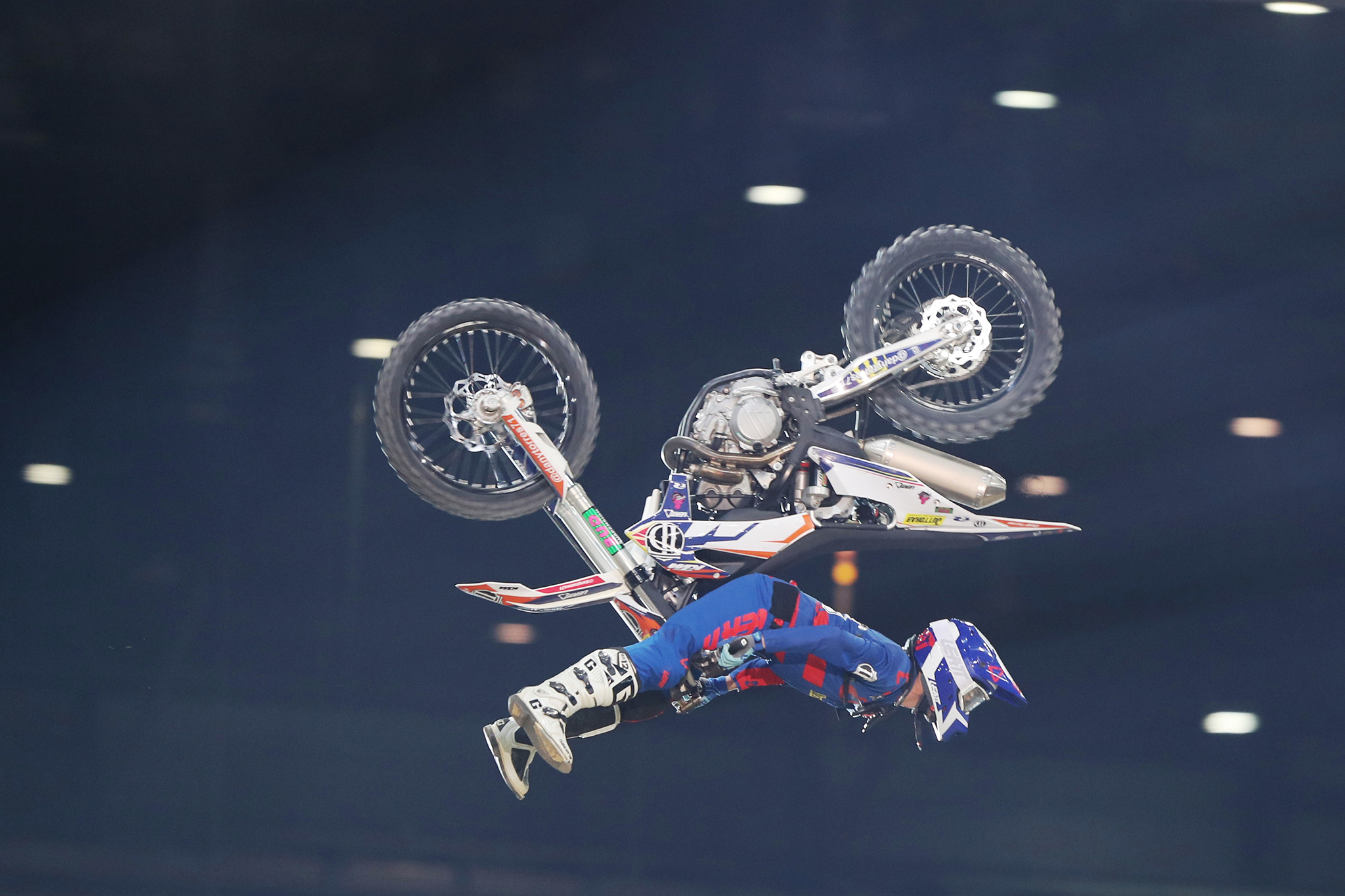 Show FMX