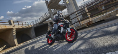 La nouvelle MT-125, à l&rsquo;aise en ville comme sur autoroute :: Test Yamaha
