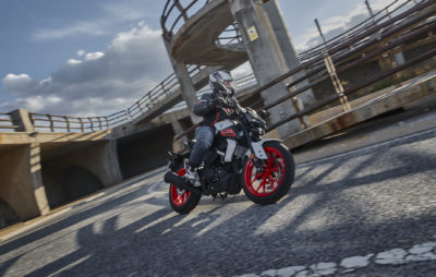 La nouvelle MT-125, à l’aise en ville comme sur autoroute :: Test Yamaha