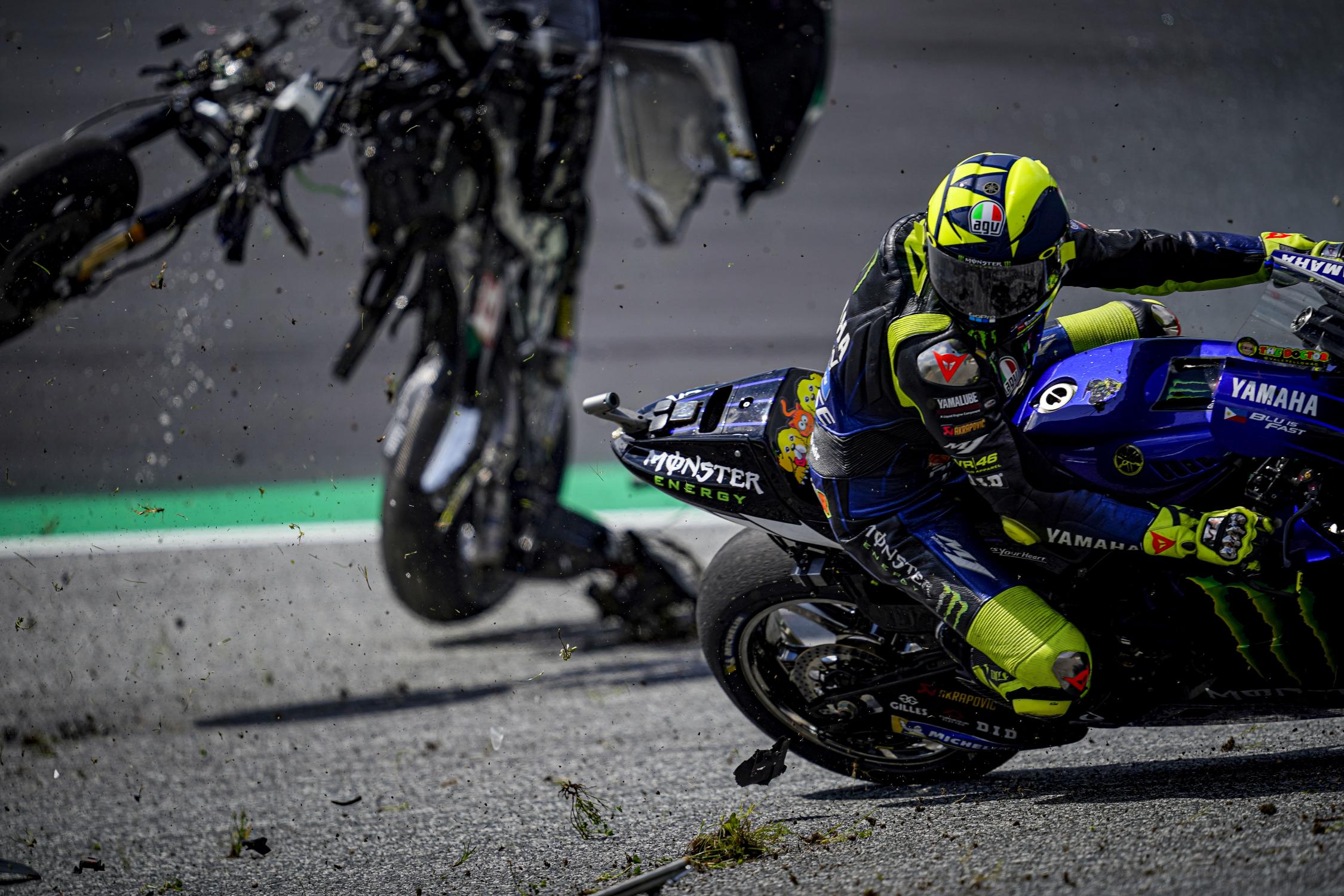 Rossi crash