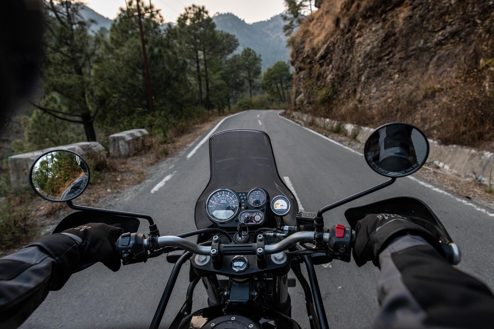 cockpit Royal Enfield