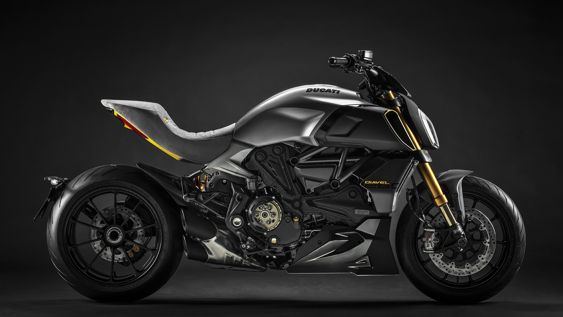 Diavel Materico