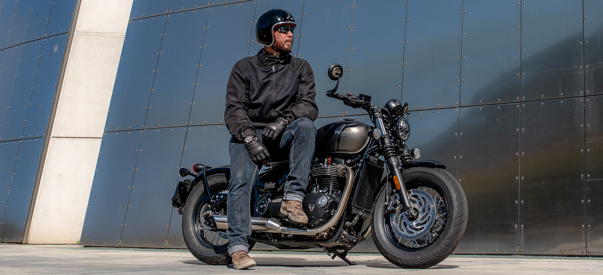 Moto triumph bobber discount