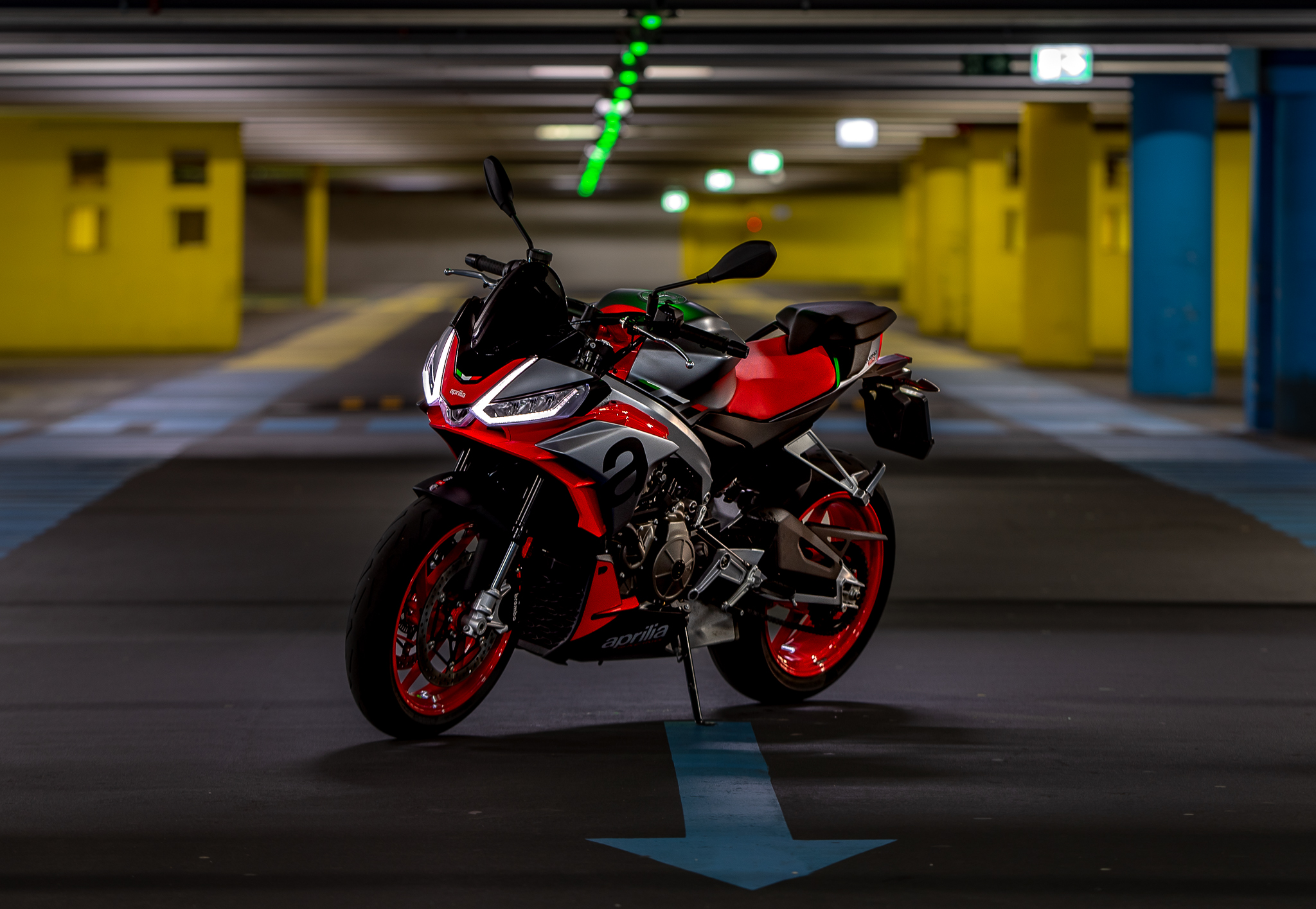 Aprilia phares