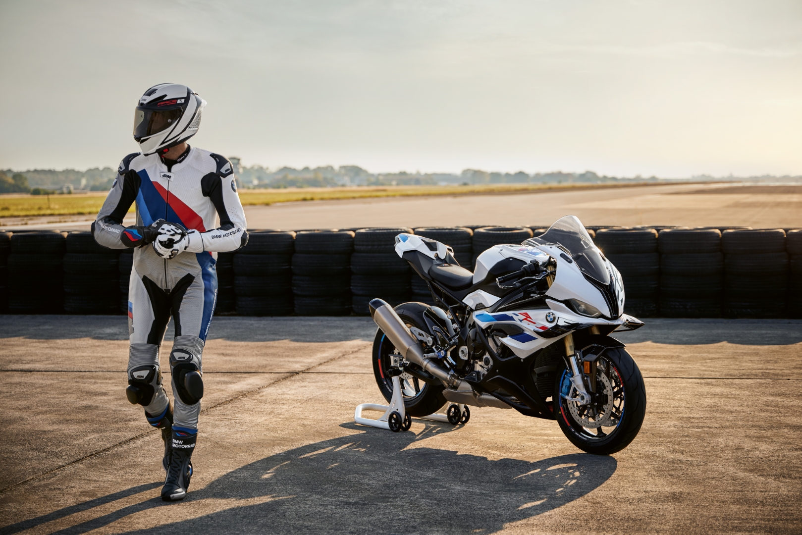 BMW S