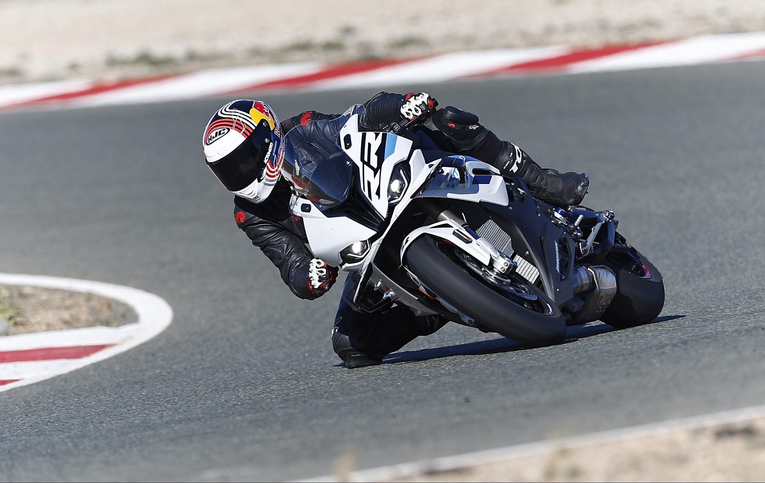 Essai: BMW S 1000 RR 2023, le meilleur choix pour tous les pistards ...