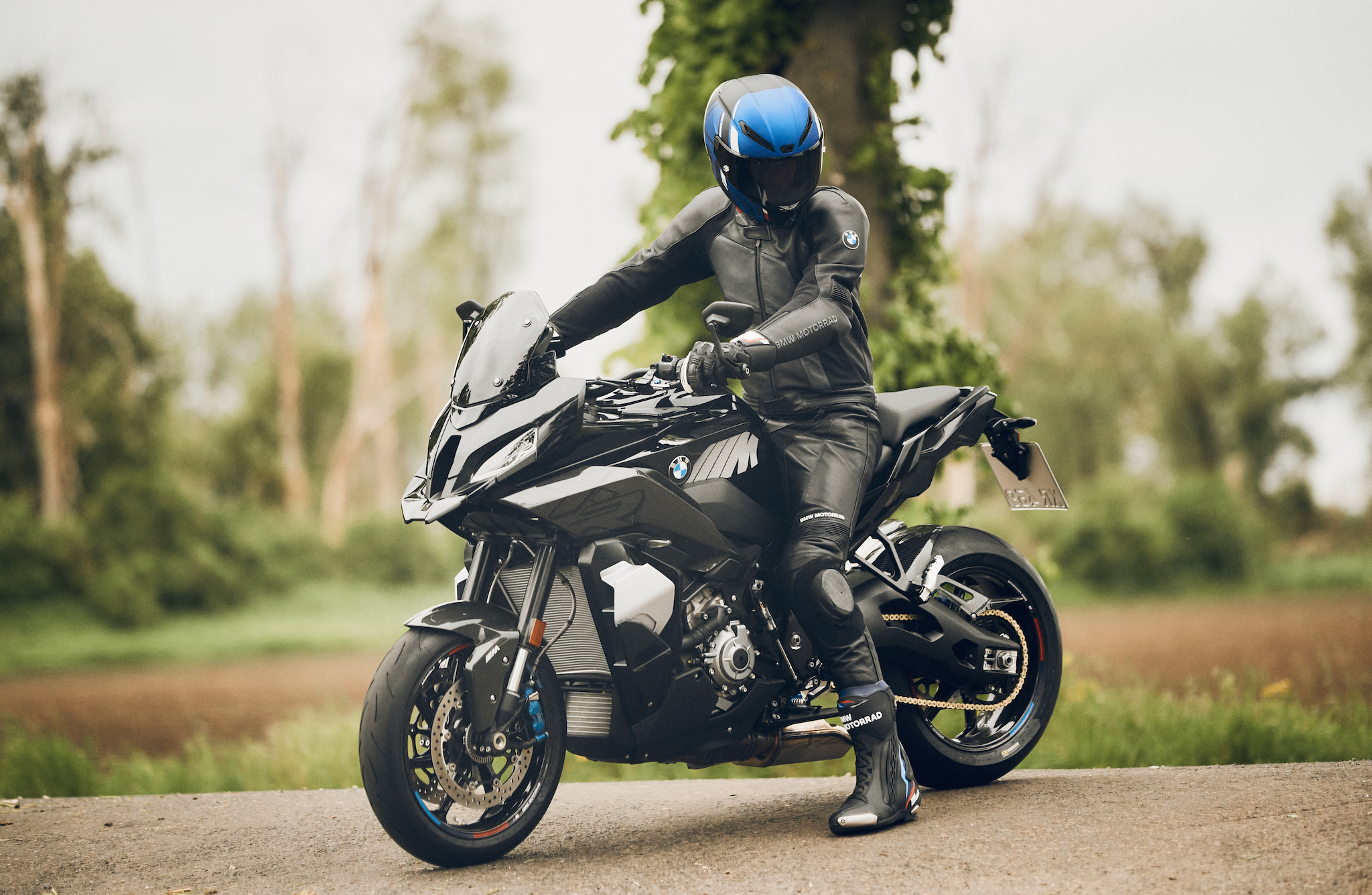M 1000 xr