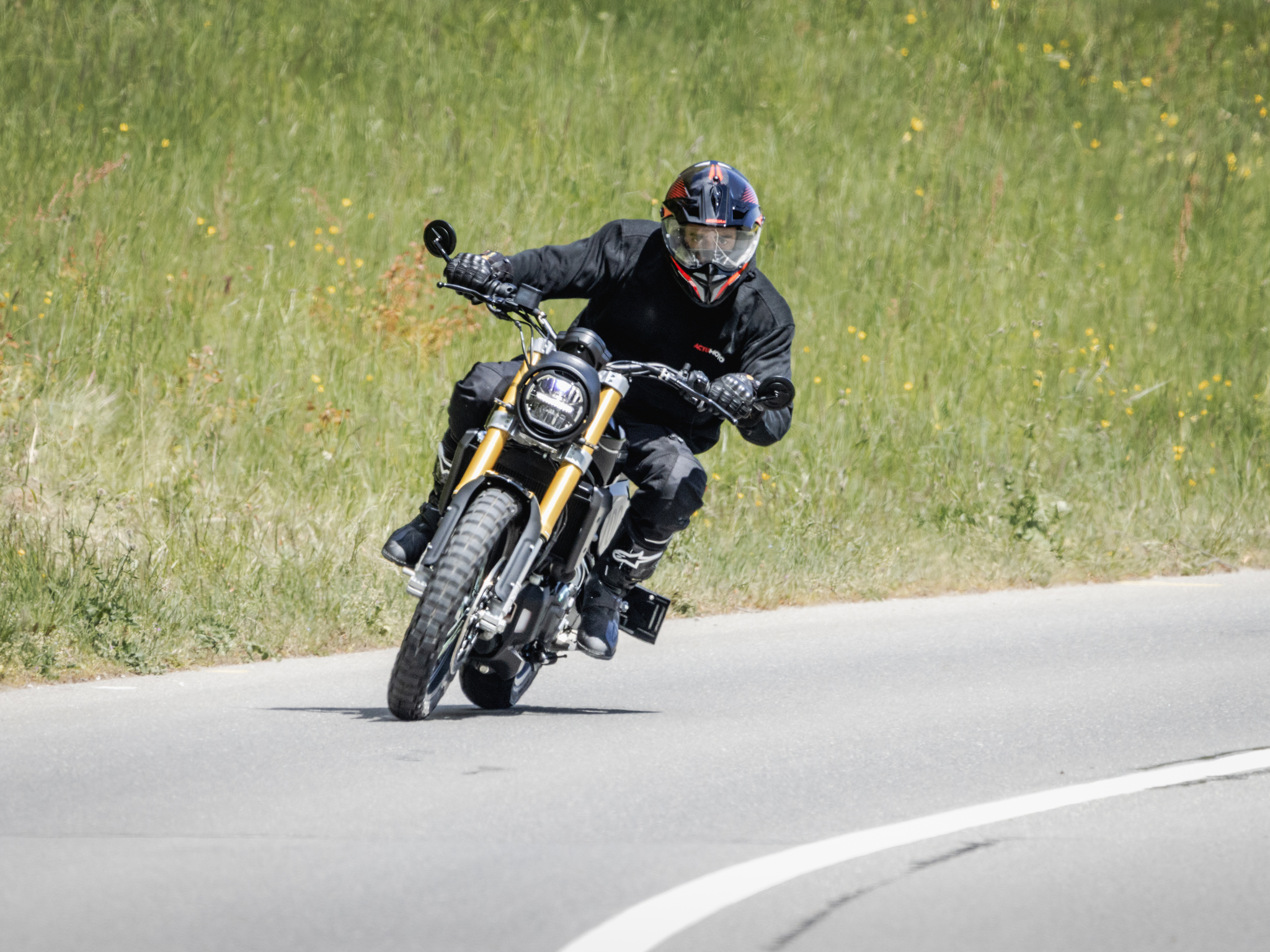 Fantic Caballero 700