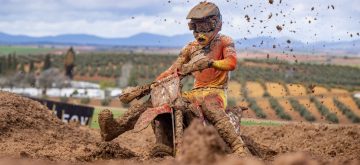 Motocross – Gajser reprend la main dans la boue à Cozar (E), les pilotes suisses souffrent