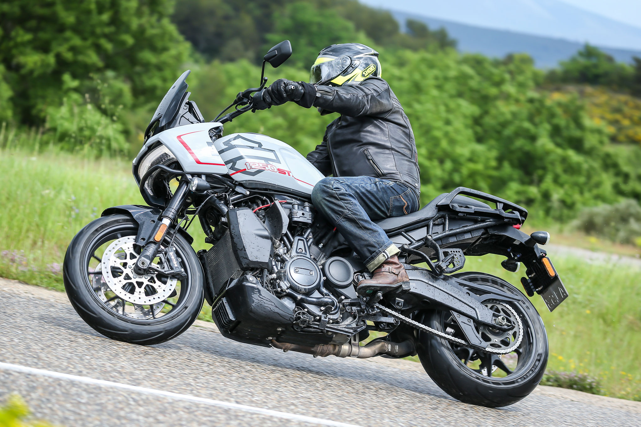 Pan America 1250 ST
