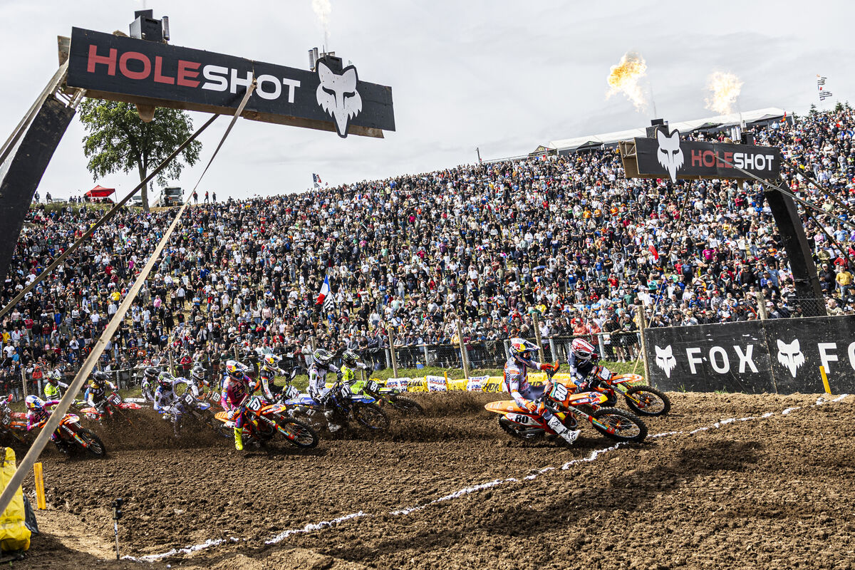 MX2 holeshot France