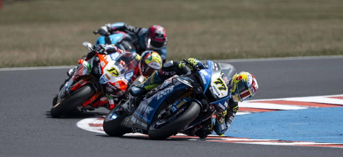 Superbike – Le bernois Domi Aegerter, mal qualifié à Most, s’est (un peu) racheté dans la dernière course dimanche