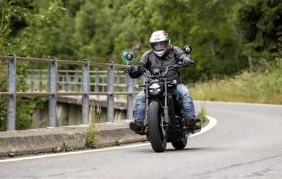 Essai – La Benda Darkflag, un cruiser accessible aux jeunes permis, avec un V4! :: Test Benda