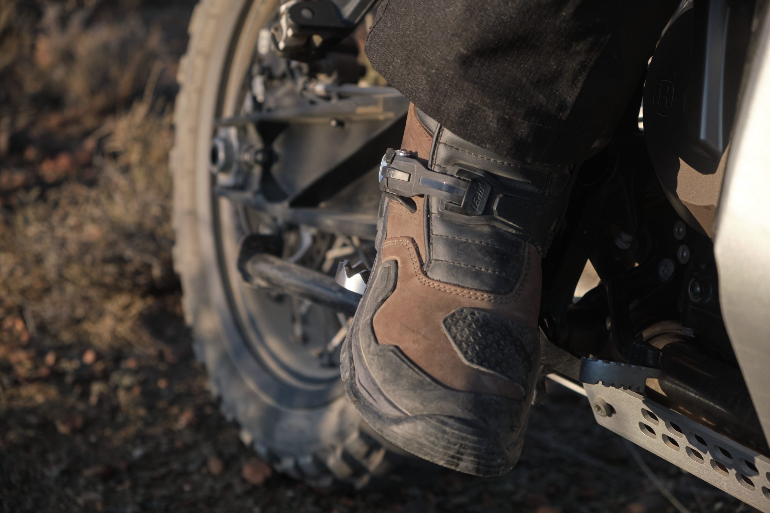 Leatt bottes