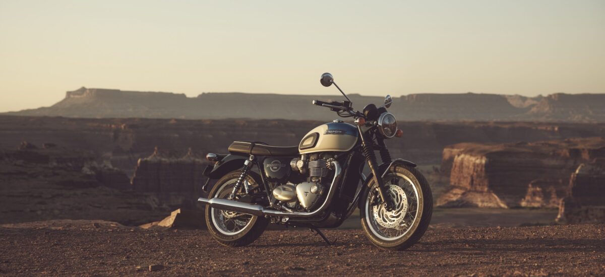 Nouveau – Des Triumph Bonneville dont les assistances au pilotage montent en grade