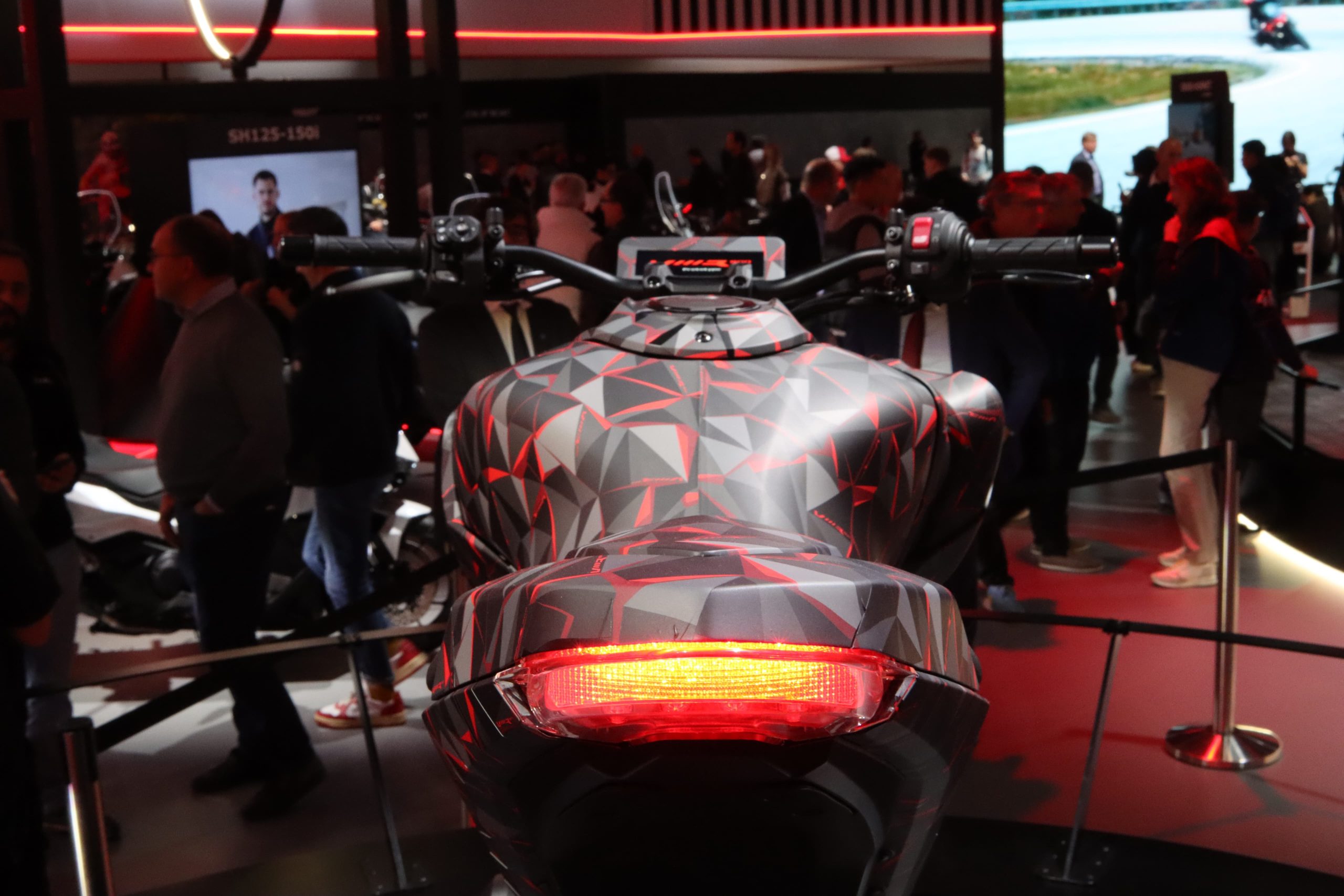 Honda V3R compressor