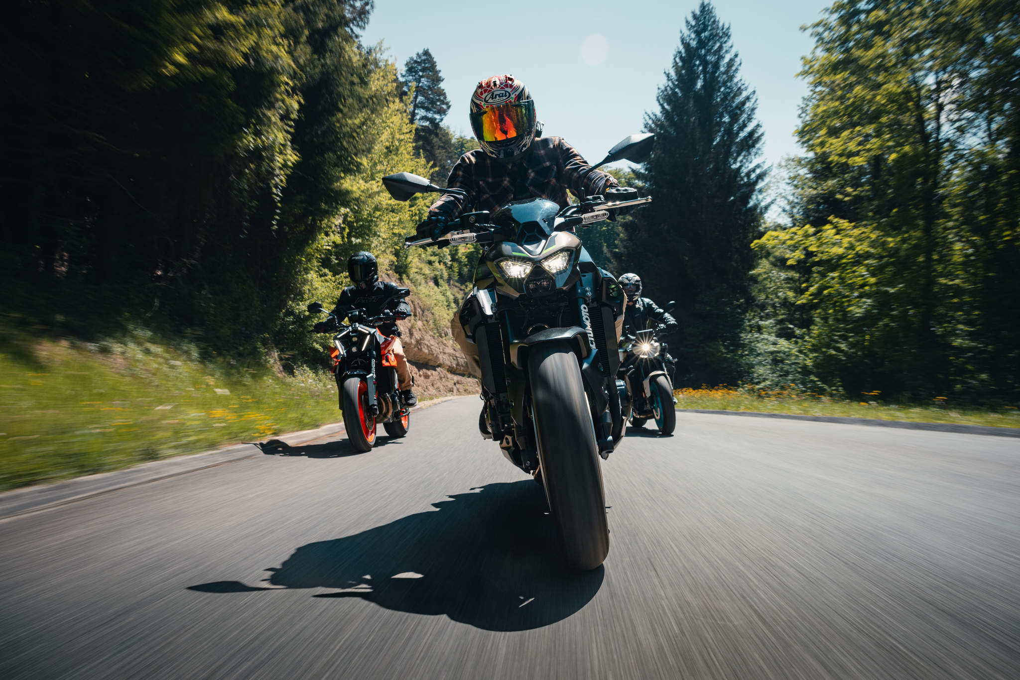 KTM 990 Duke Kawasaki Z900 Yamaha MT-09 Y-AMT