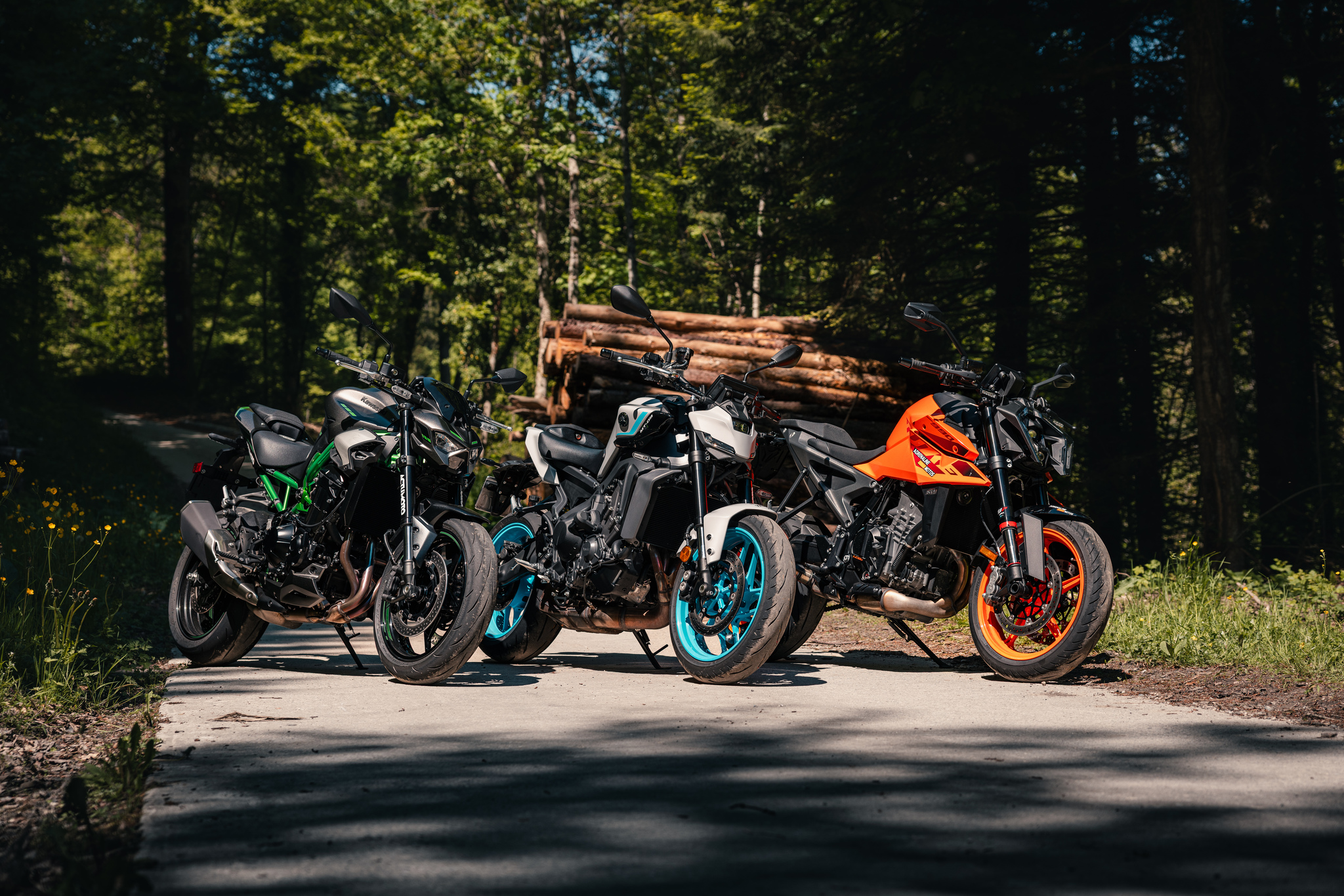 KTM 990 Duke Kawasaki Z900 Yamaha MT-09 Y-AMT