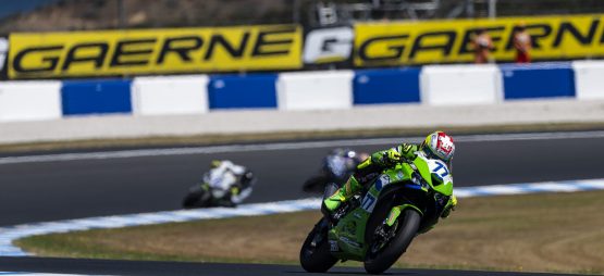 Supersport – Problèmes techniques pour Domi Aegerter sur sa Kawasaki à Phillip Island
