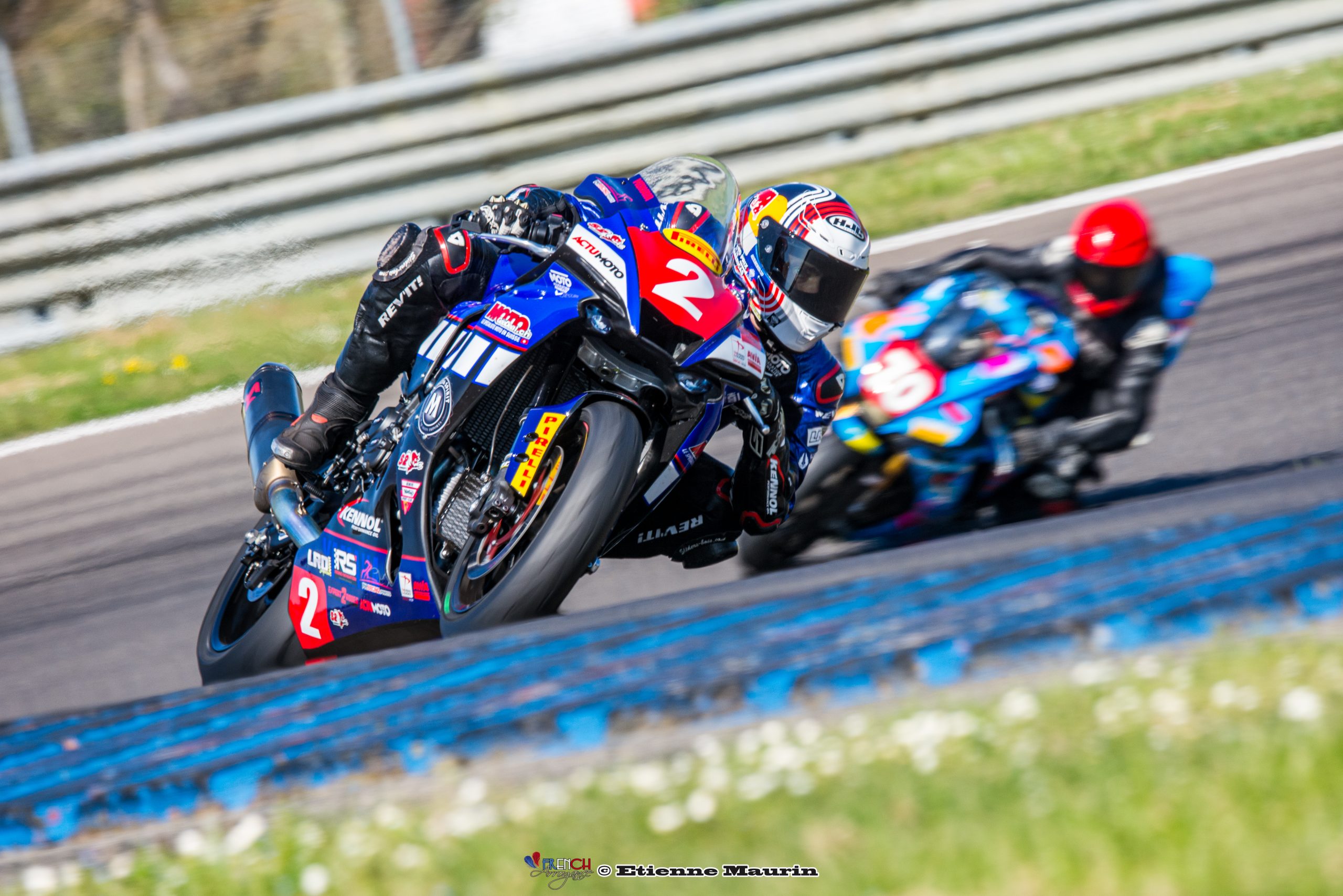 en Production Monaya Levrier