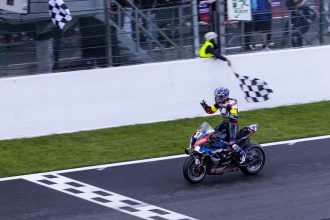 Le team BMW Motorrad World Endurance (numéro 37) remporte les 8 heures de Spa, devant le champion en titre, le YART (Yamaha) et le team Webike (Kawasaki), avec le SERT (Suzuki) 4ème et un abandon du F.C.C. TSR Honda France; en catégorie Superstrock, victoire du team Revo-M2 (Aprilia, 6ème), devant le team Wojcik (Honda, 7ème) et le team 18 Pompiers Igol CMS Motostore (Yamaha, 9ème)